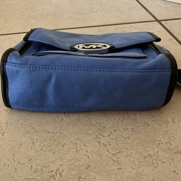 Michael Kors Black and Blue Crossbody Bag - Picture 12 of 14